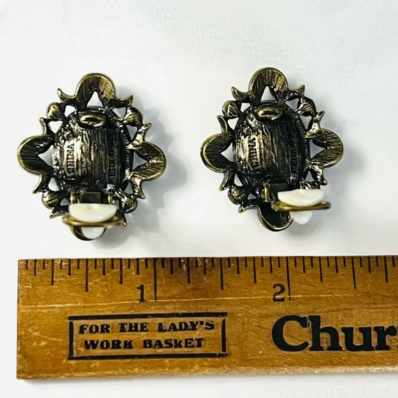 Heidi Daus Art Deco Style vintage clip on earrings with Swarovski crystals - Picture 7 of 9
